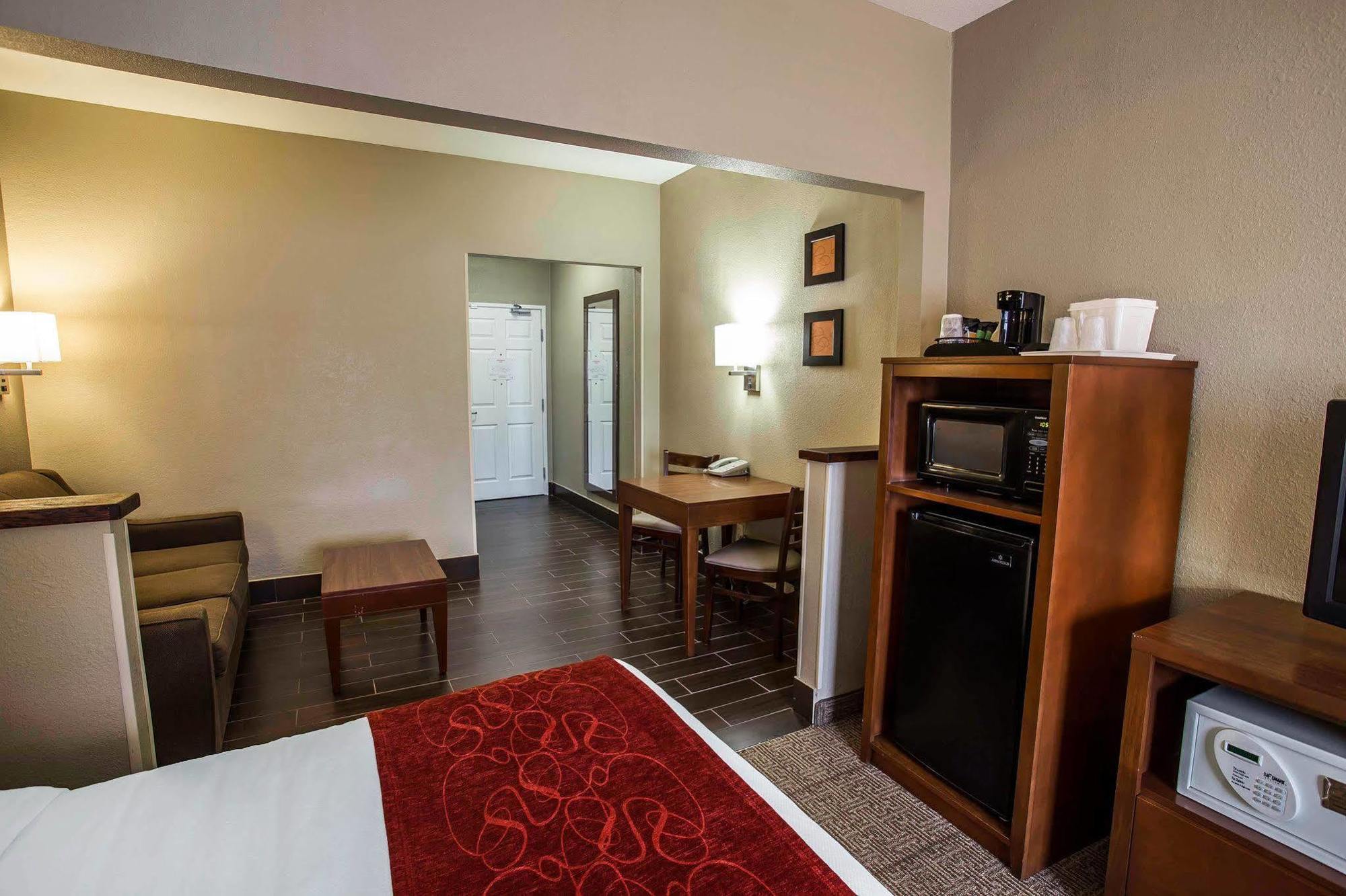Quality Suites Near West Acres 法戈 外观 照片